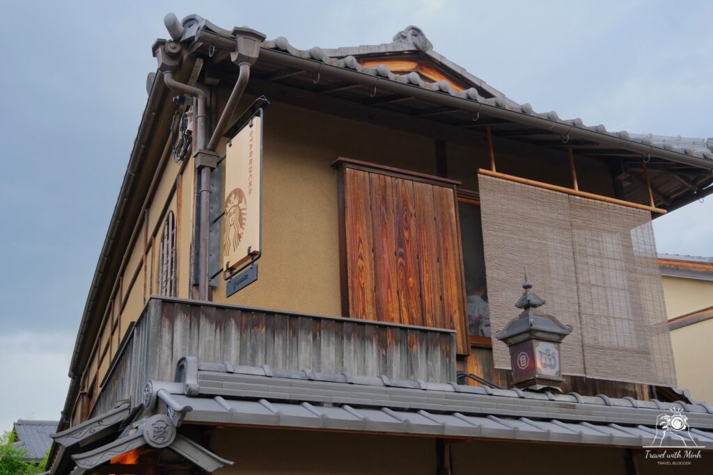 Starbucks coffee Kyomizu