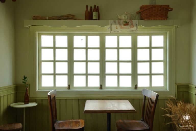 Camy-Grocery-cafe-Travel-with-Minh