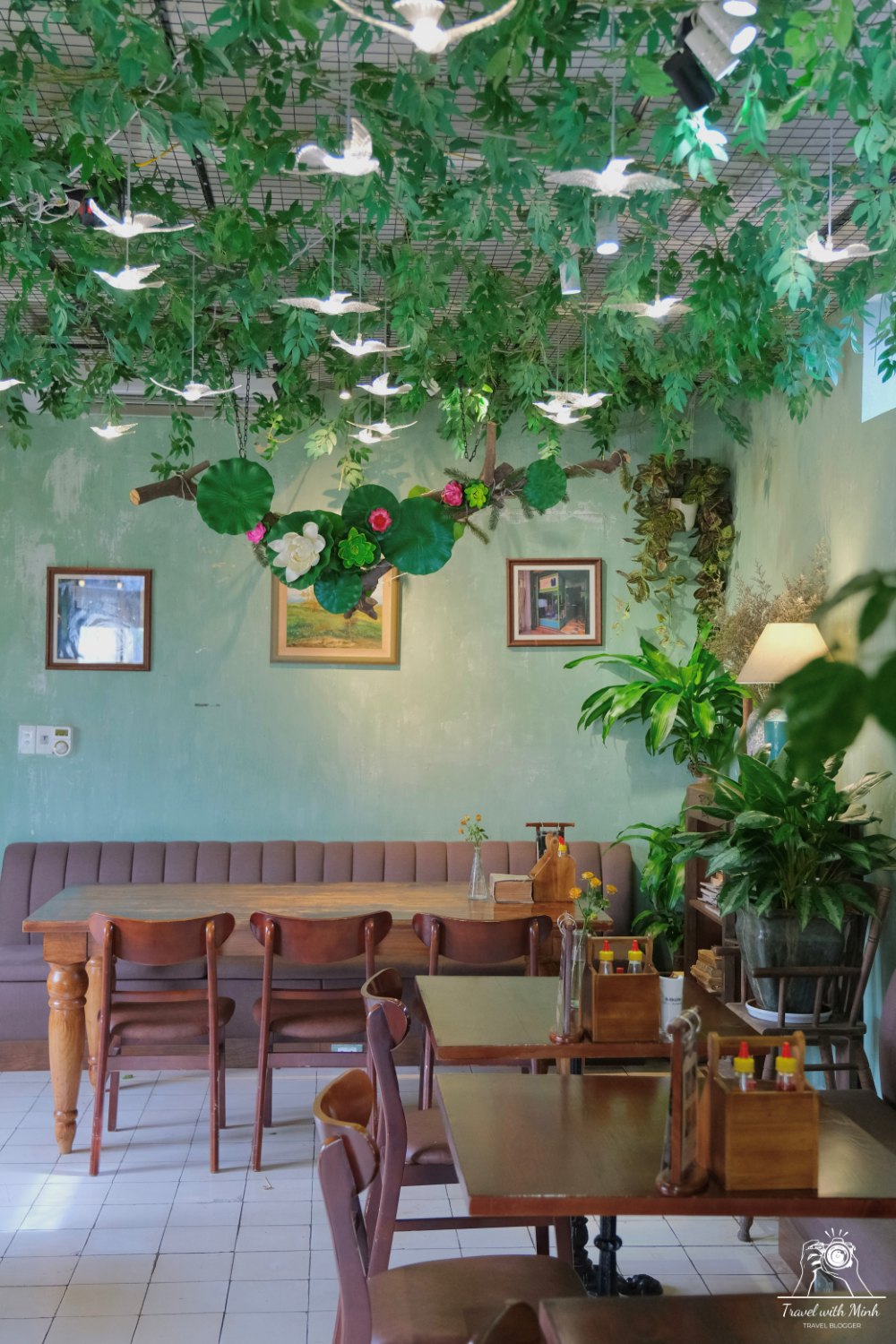 22 ban cong cafe travel with minh