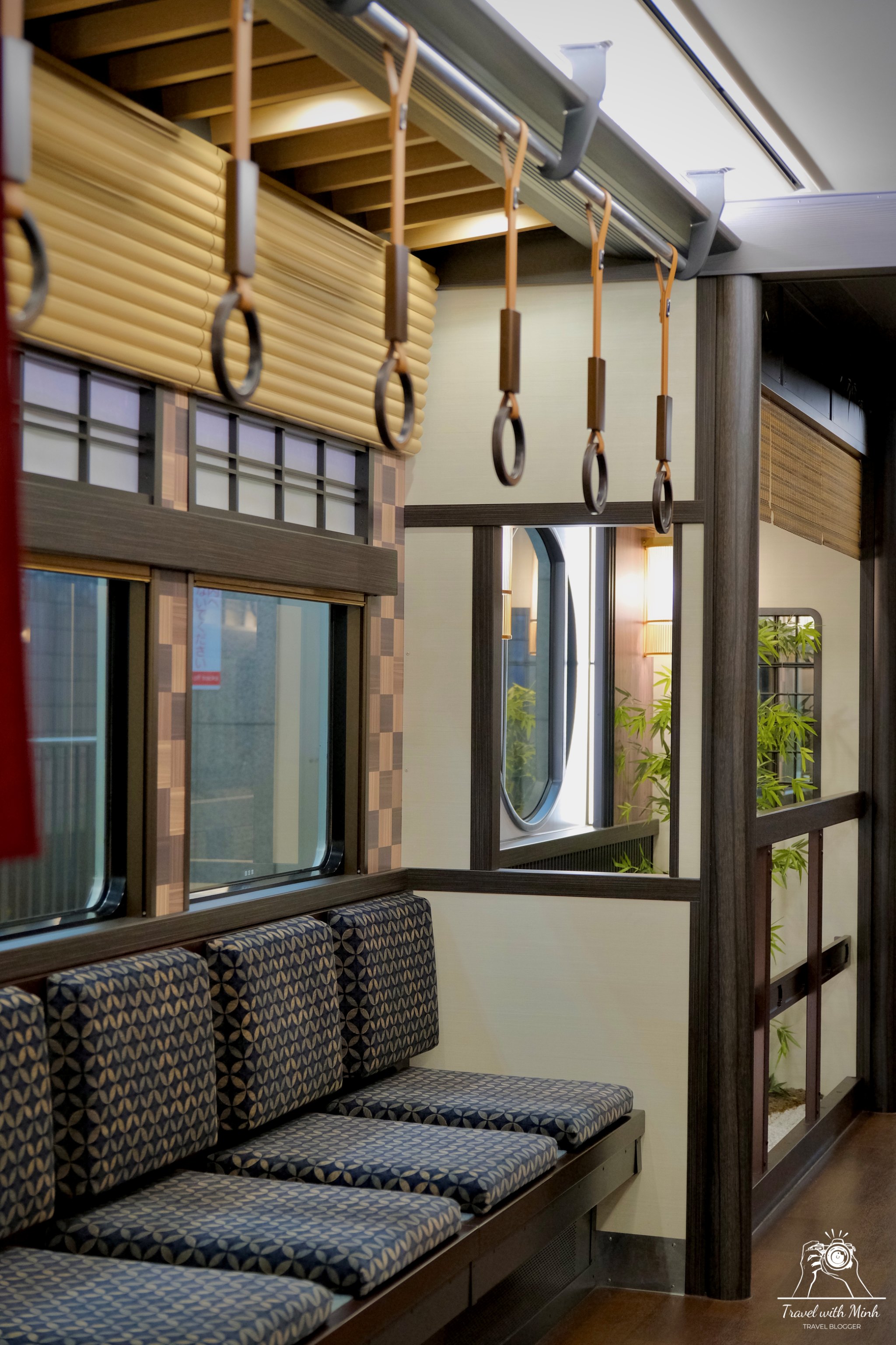 37 traditional train in japan