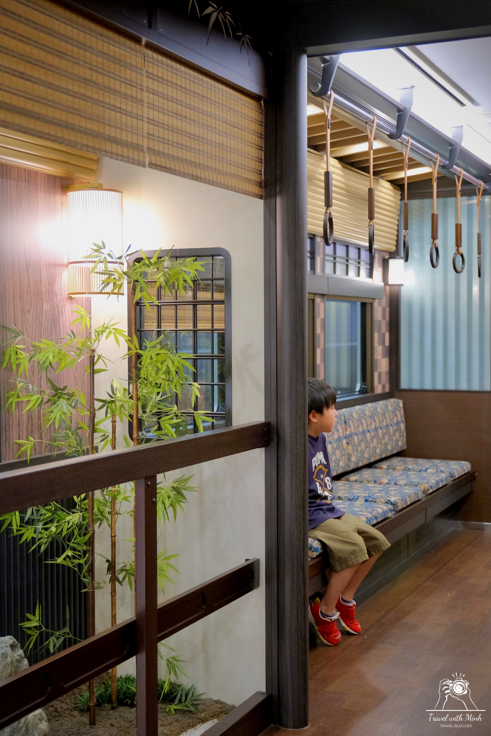 39 traditional train in japan 1