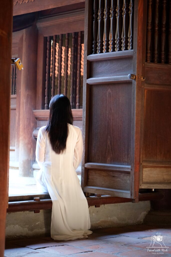 van-mieu-quoc-tu-giam-ao-dai