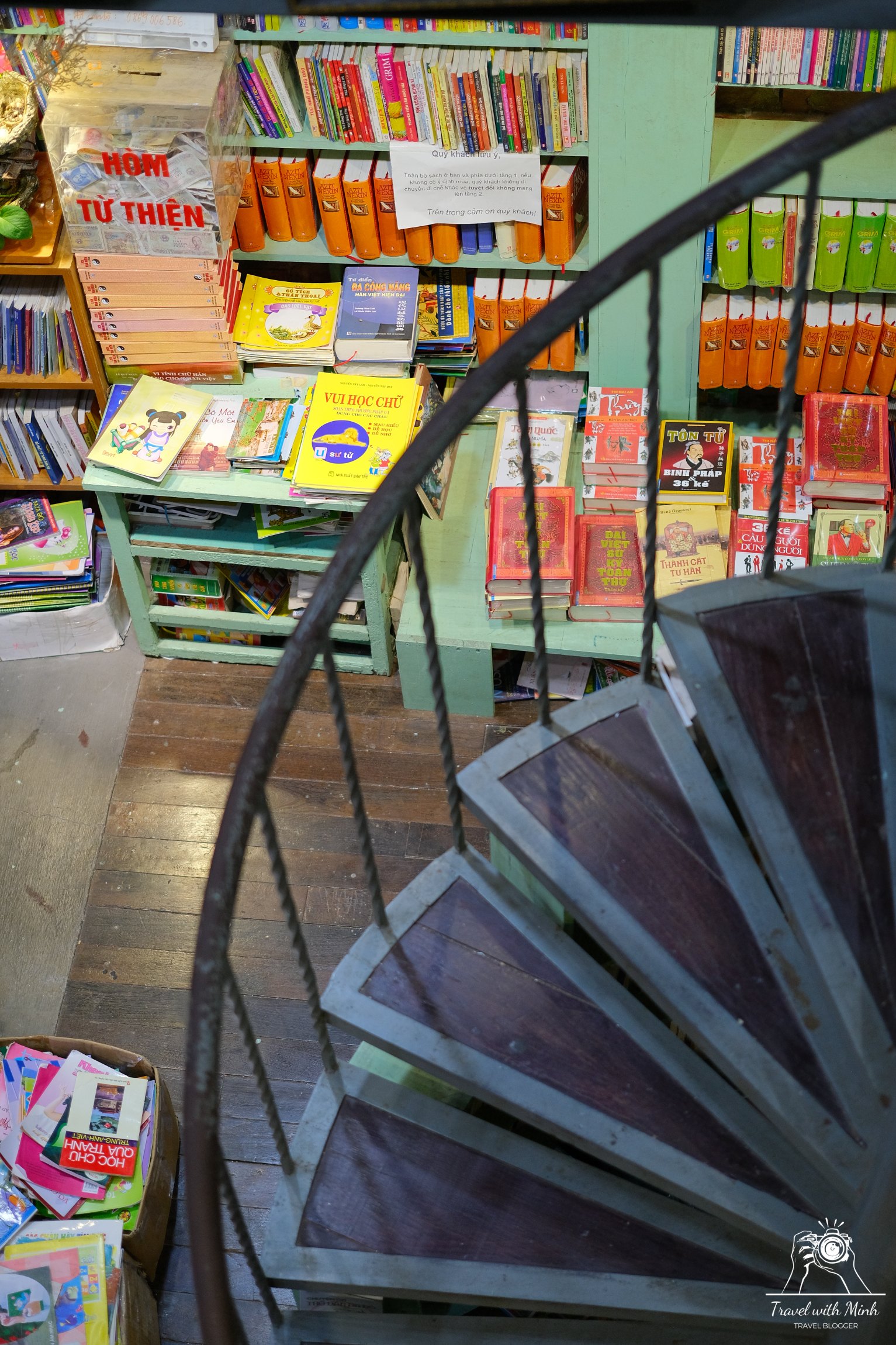 Batch nha sach mao travelwithminh