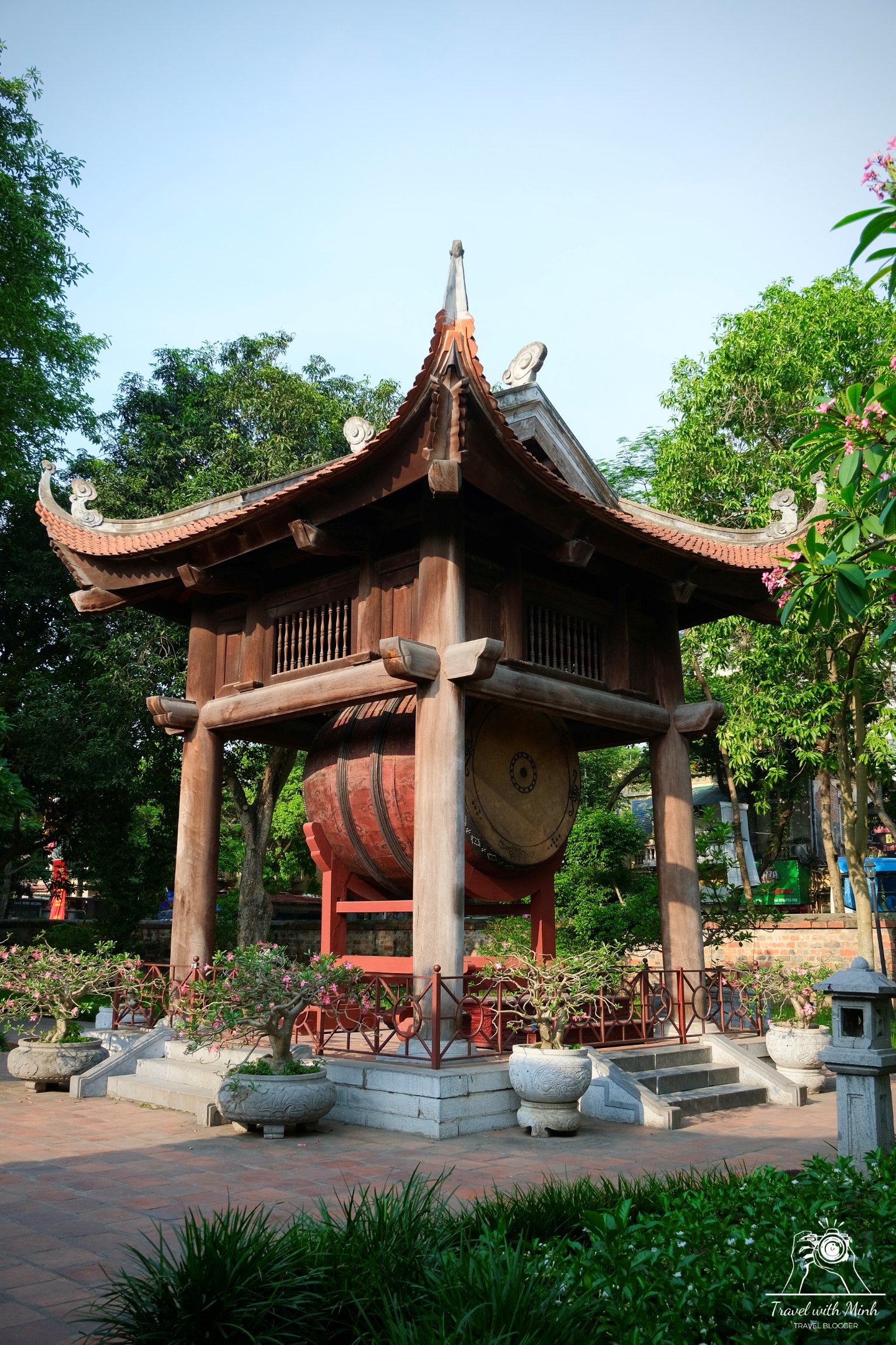 Batch van mieu quoc tu giam travel withminh