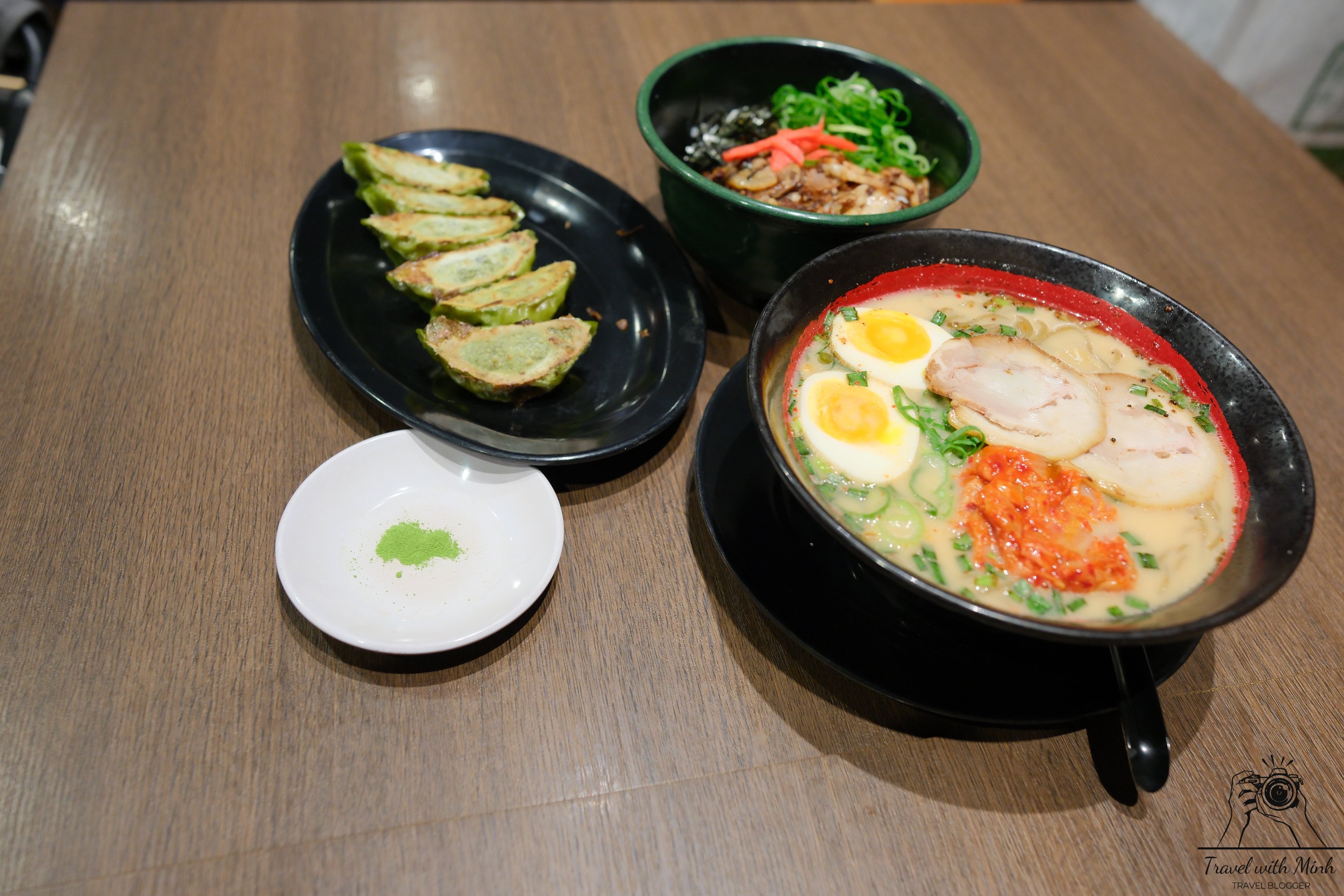 matcha-ramen-and-matcha-gyoza-at-byodoin-temple