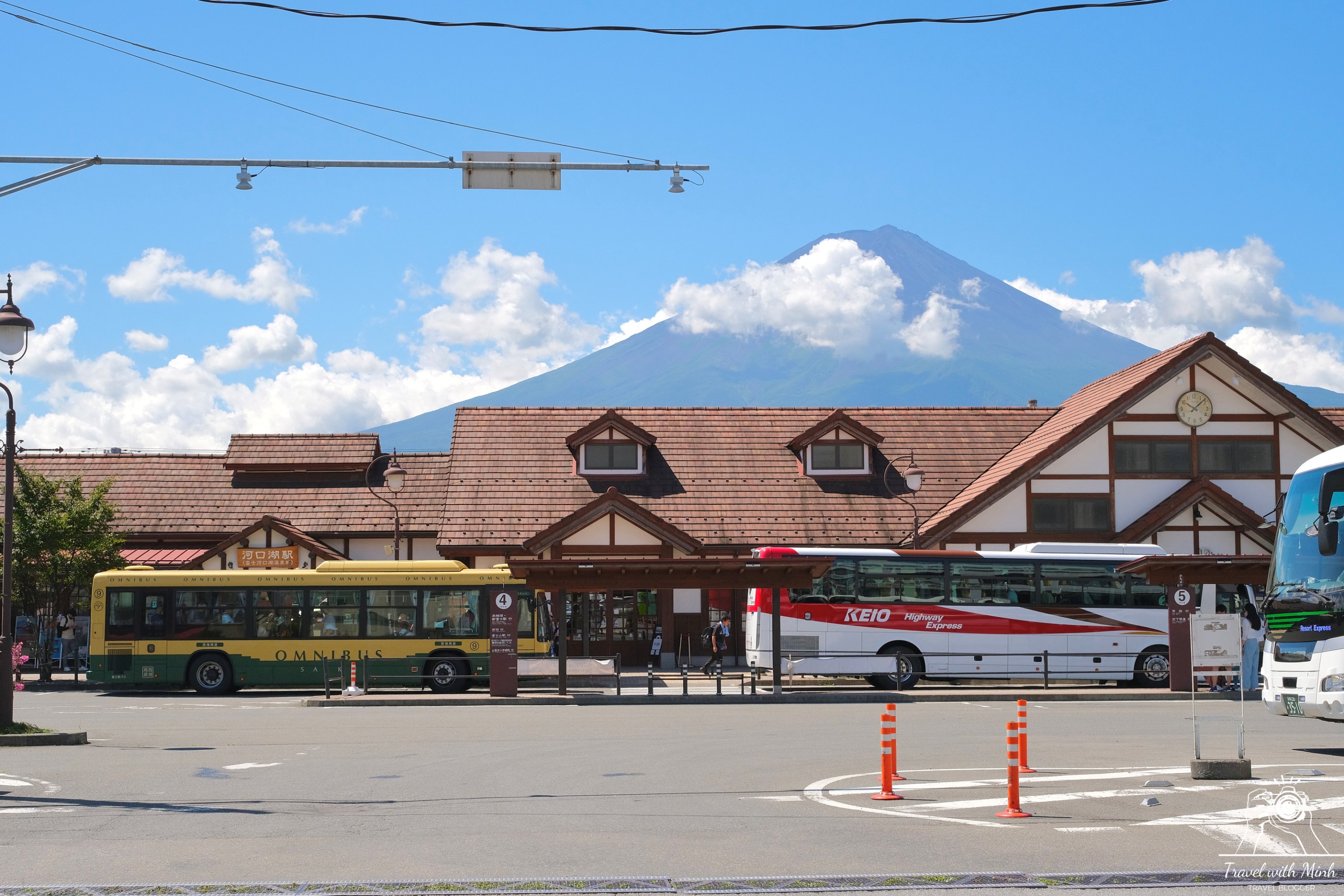 kawaguchiko-station-with-fuji-mountain