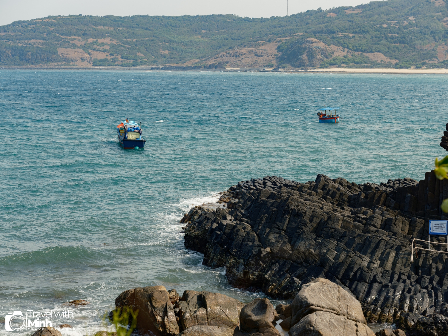 Ghenh Da Dia Phu Yen Viet Nam (5)
