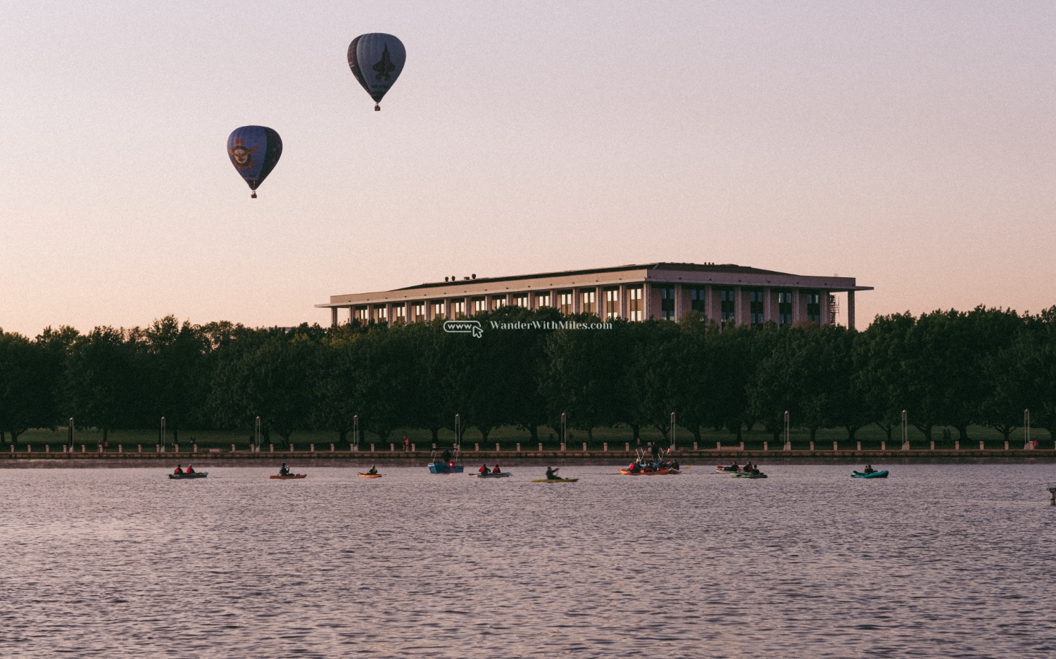 Canberra hot balloon festivaldscf0864
