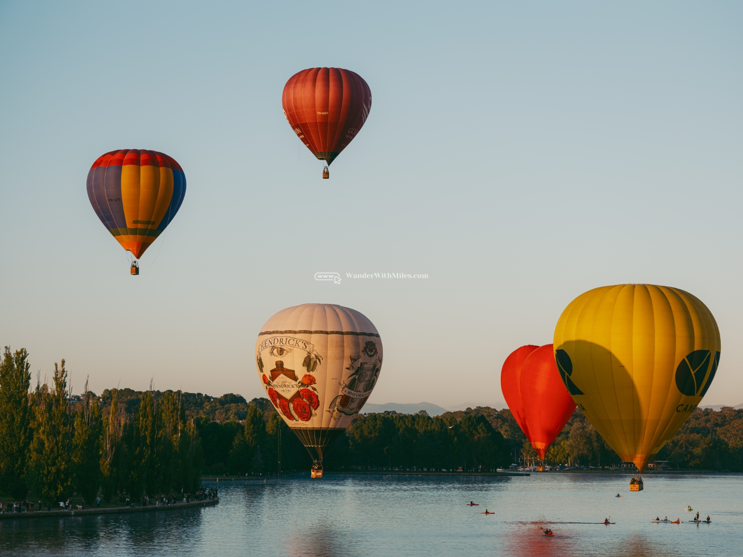 Canberra hot balloon festivaldscf0965