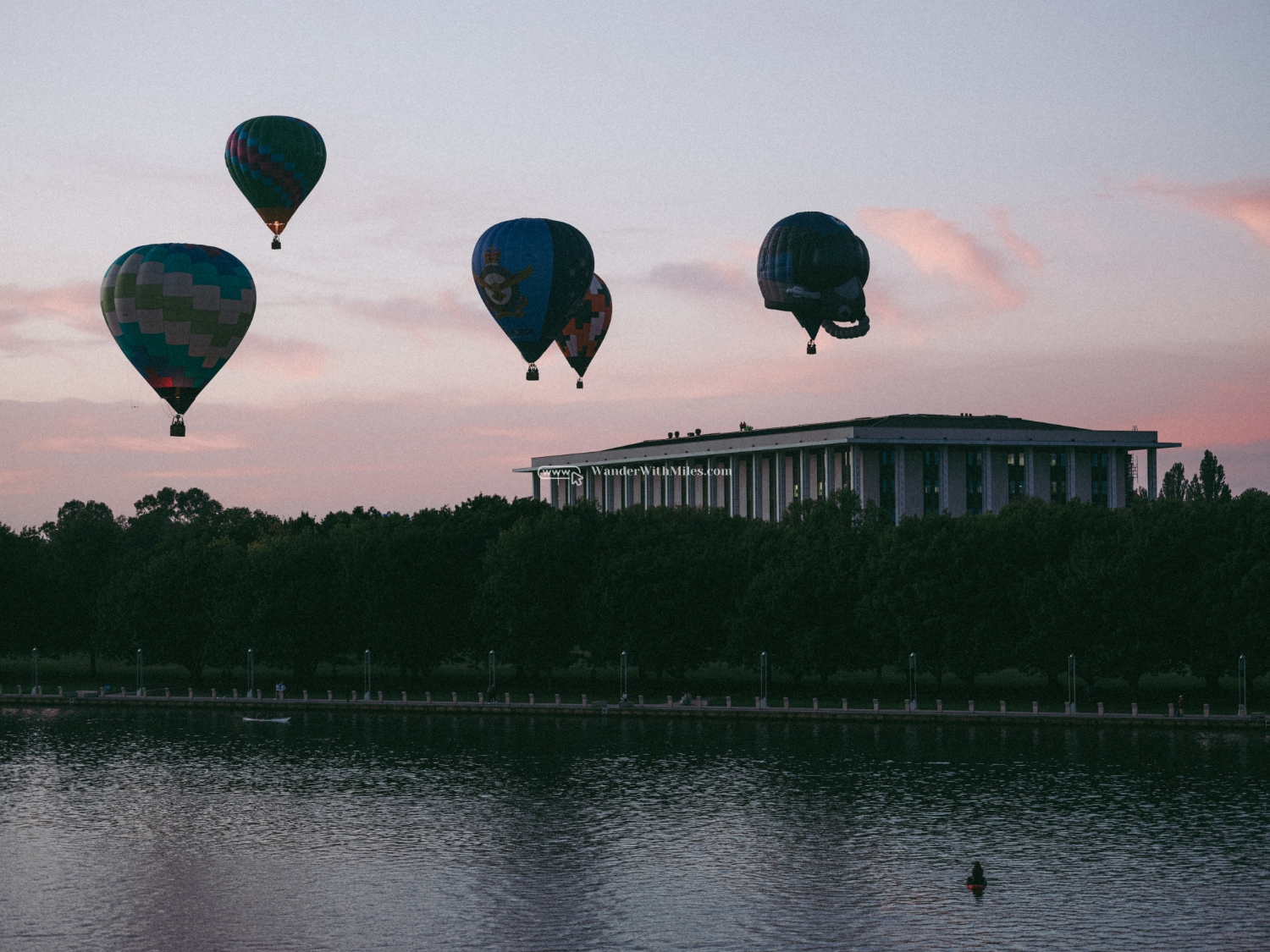 Canberra hot balloon festivaldscf1062