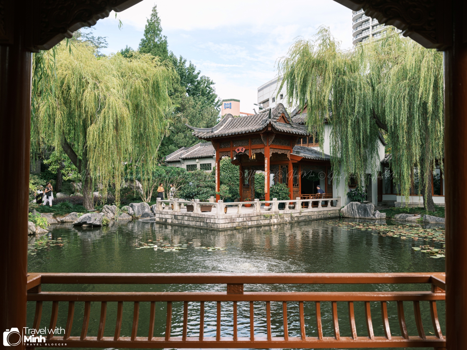 Peace Boat Pavilion - Chinese garden of friendship.