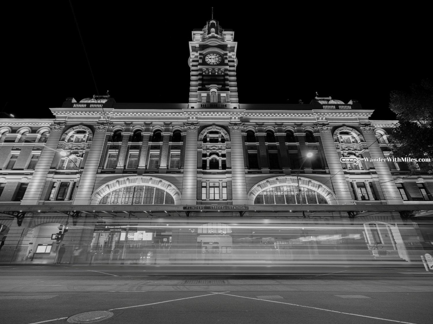 Cbd flinders street station (2)